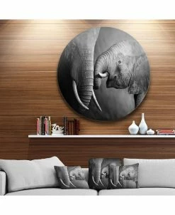 Design Art Art 'Elephants Showing Affection' Ultra Vibrant Abstract Metal Circle Wall Art - 36 X 36