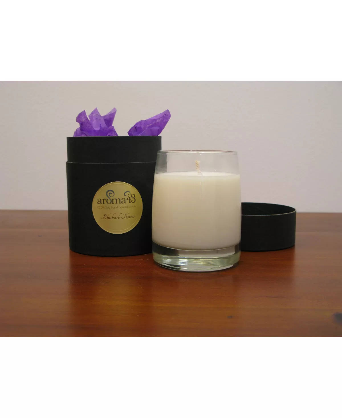 Aroma43 Rhubarb Flower Signature Candle - Image 3
