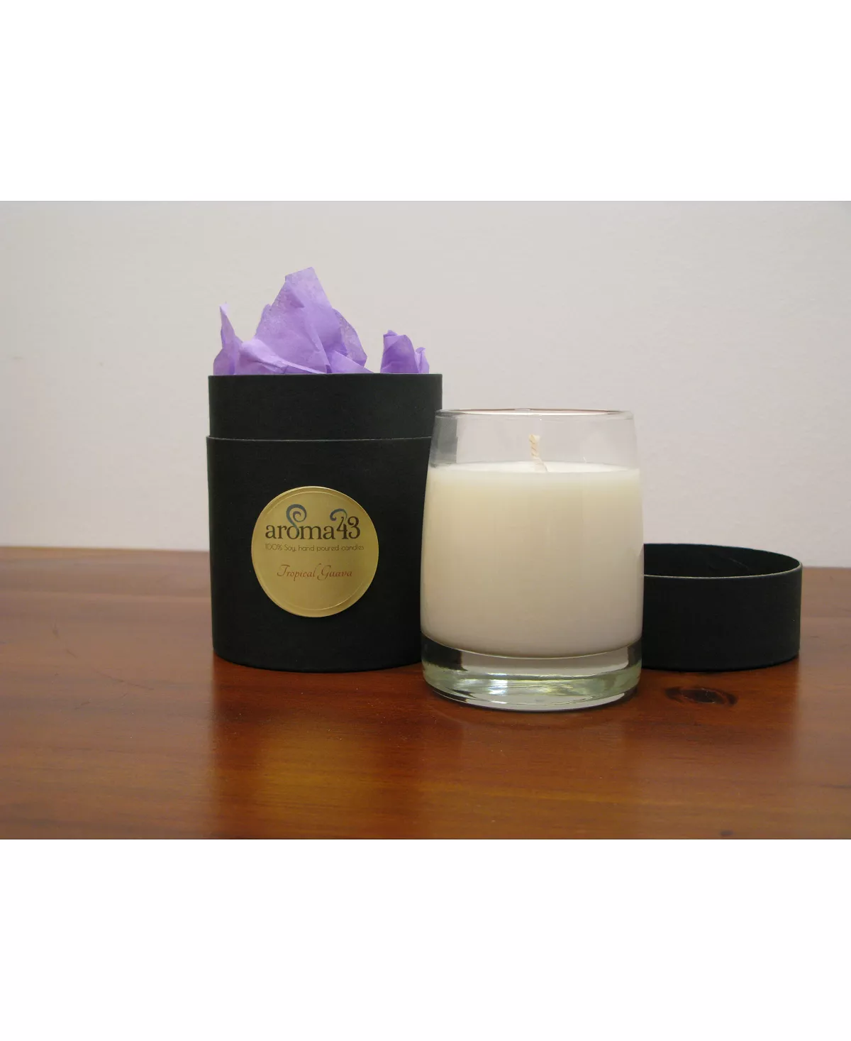 Aroma43 Tropical Guava Signature Candle - Image 2
