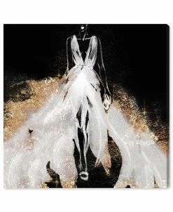 Oliver Gal Fashion Runway Sketch Giclee Print On Gallery Wrap Canvas Art